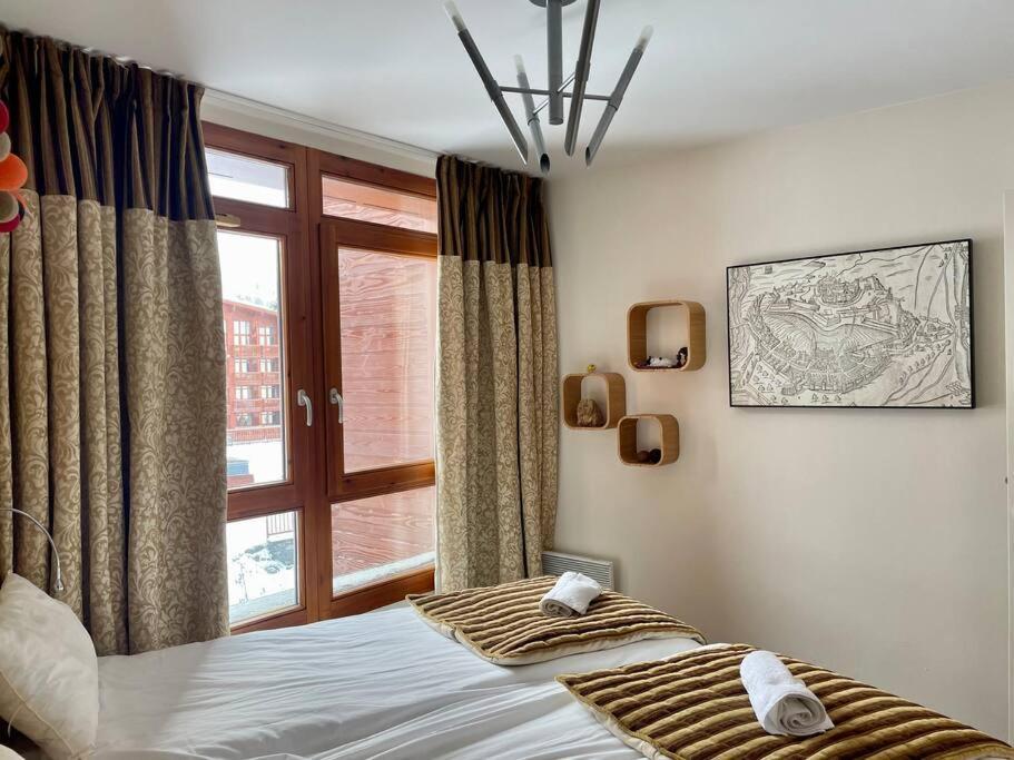 בור סן מוריס Confort Et Espace Pour Cet Appartement Duplex De 100 M2 Avec Grand Sejour Expose Sud Avec Cheminee, 4 Chambres , Acces Direct Aux Pistes De Ski Et Au Golf Dans La Residence Edenarc Avec Piscine, Jacuzzi Et Spa מראה חיצוני תמונה